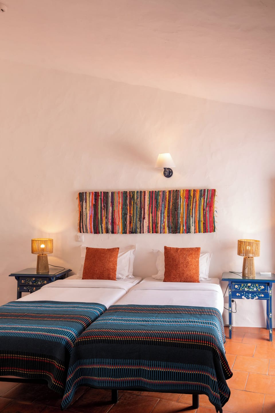 Standard Double or Twin Room | Minibar, WiFi (free), bed sheets