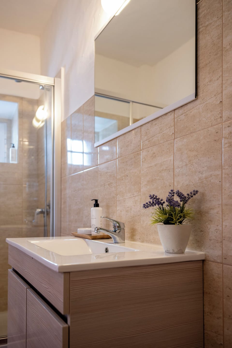 Standard Double or Twin Room, Valley View | Bathroom | Towels, soap, shampoo, toilet paper