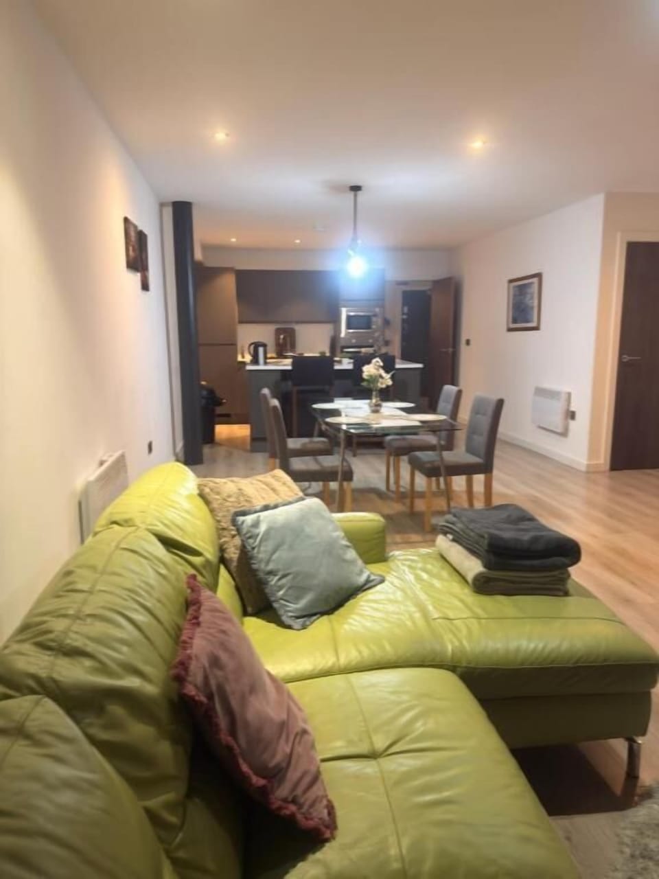 Apartment, 2 Bedrooms | Living room