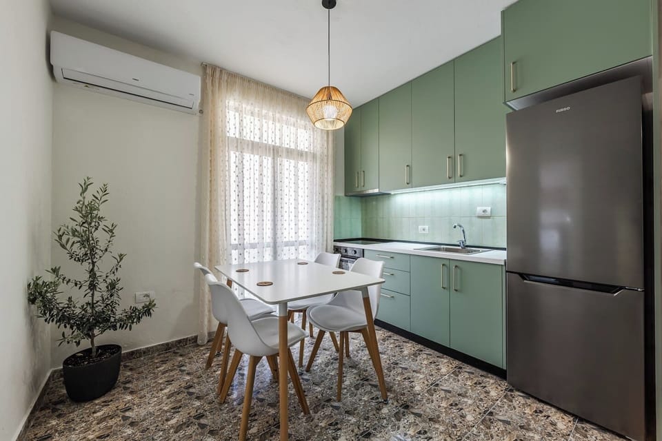 Fully-equipped kitchen