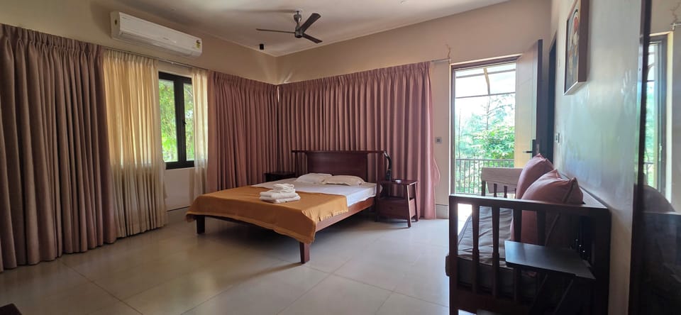 Comfort Double Room, Garden View | Desk, laptop workspace, free WiFi