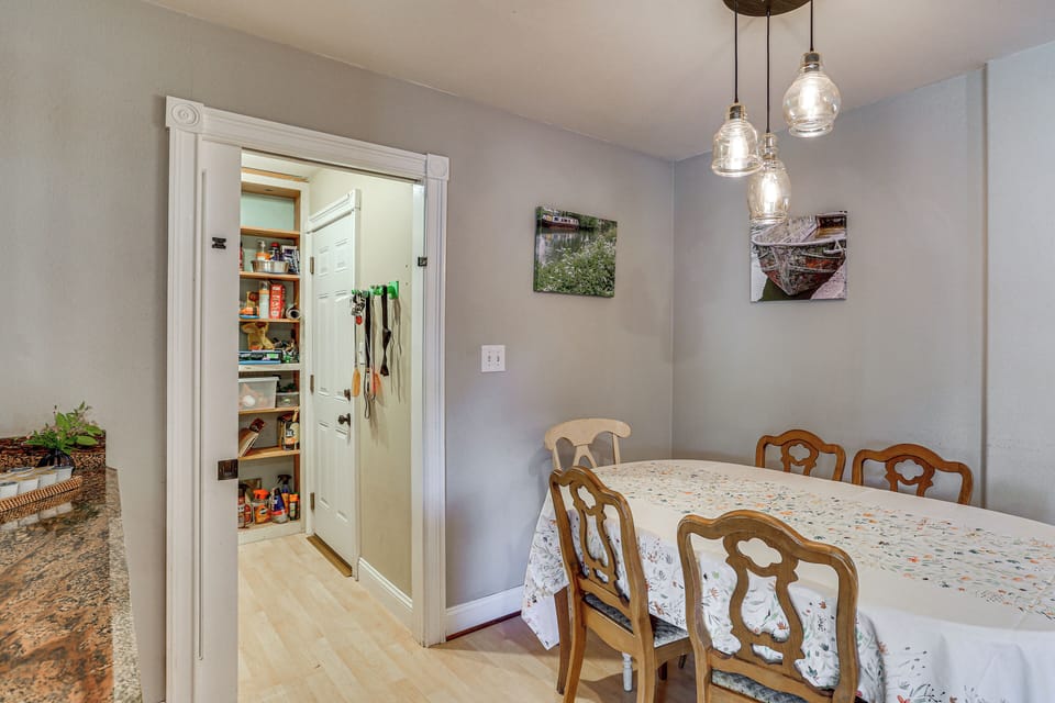 House (5 Bedrooms) | Interior
