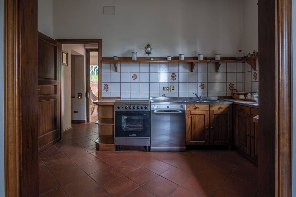 Autumn, Kitchen, Spring, Summer