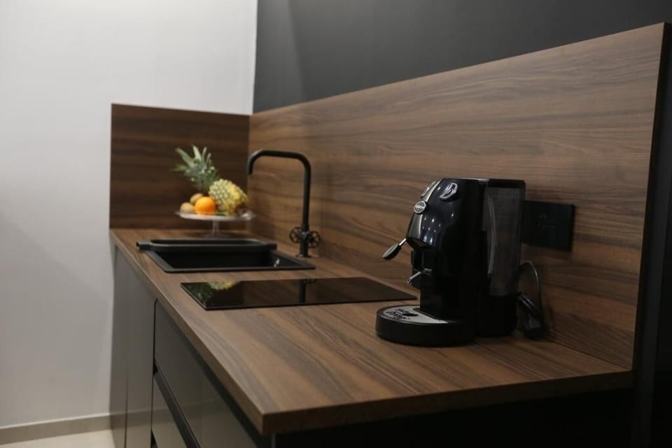 Superior Double Room, Balcony | Private kitchen