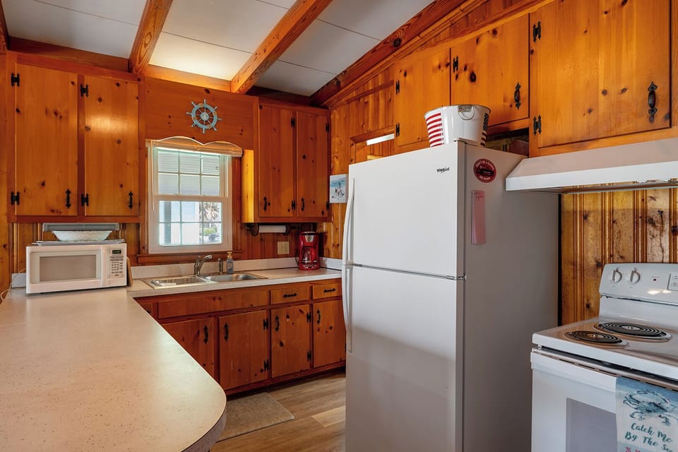 West Bogue Bliss - Kitchen
