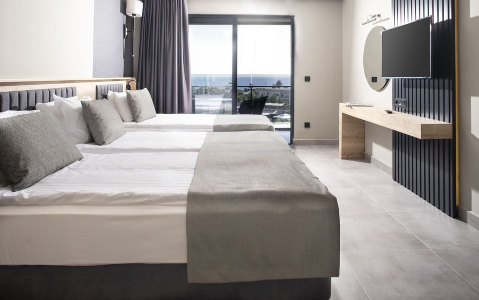 Standard Double Room | 1 bedroom, minibar, in-room safe, soundproofing