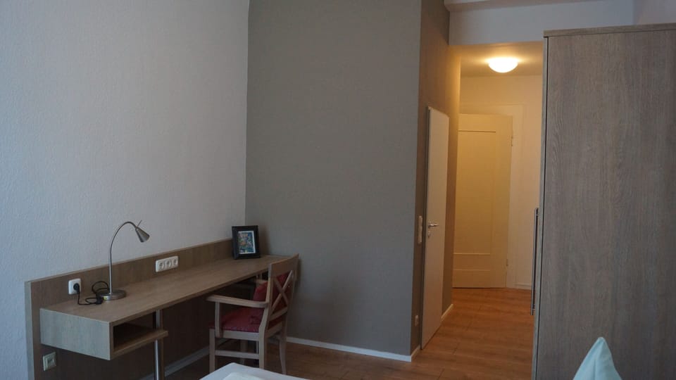 Double or Twin Room, Park View | Interior