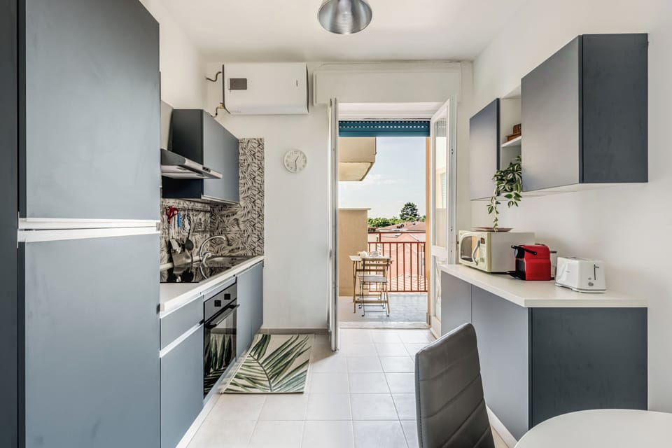 Apartment, Balcony | Private kitchen