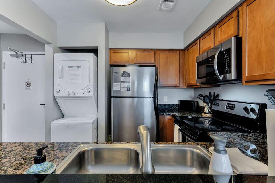 Convenient in-unit washer and dryer for extended stays and beach gear