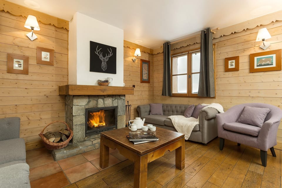 Sit back and relax in our spacious mountain chalet!