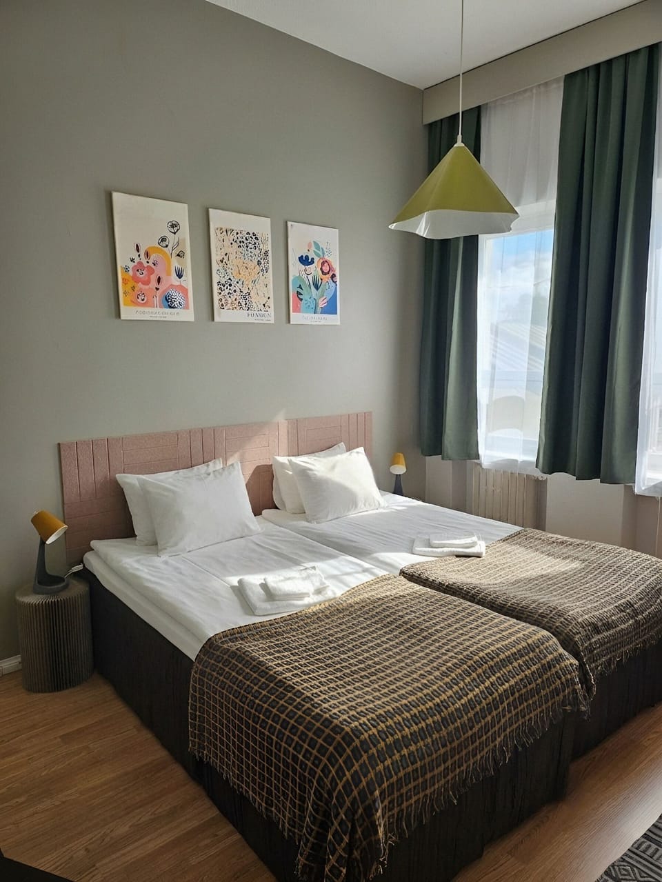 Quadruple Room | Free WiFi, bed sheets