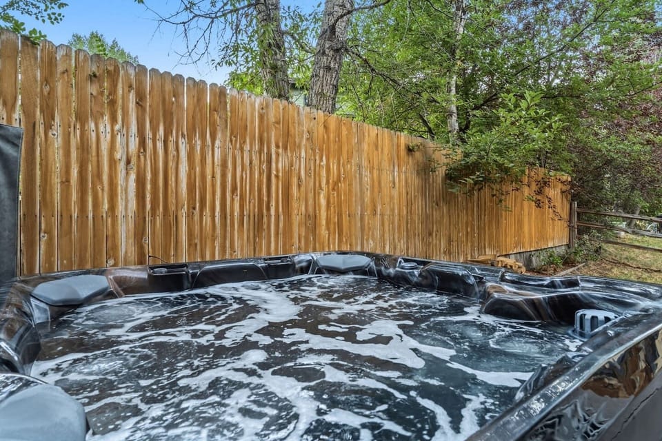 Hot tub