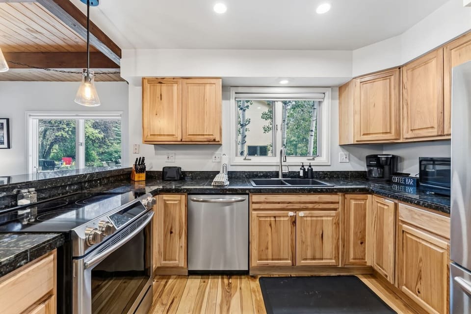 Fully equipped kitchen
