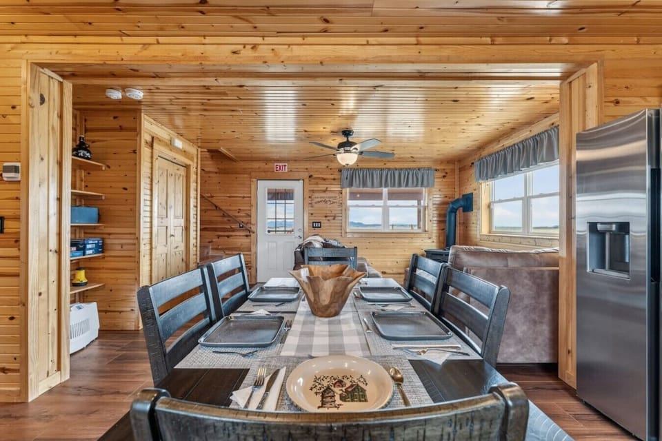 6 person dining table