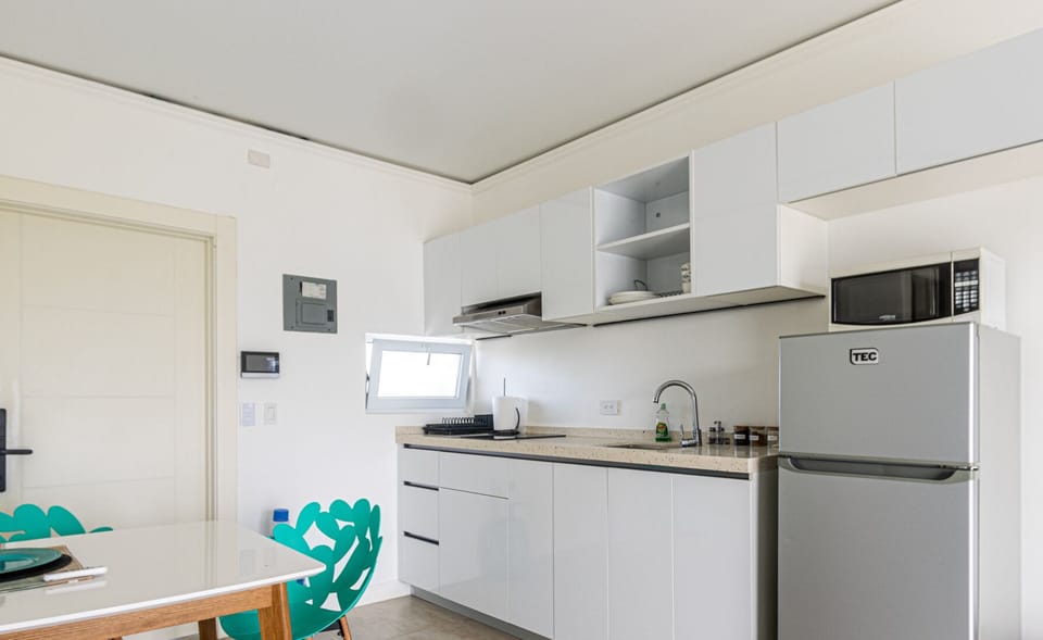 Apartment, Balcony, Ocean View | Interior