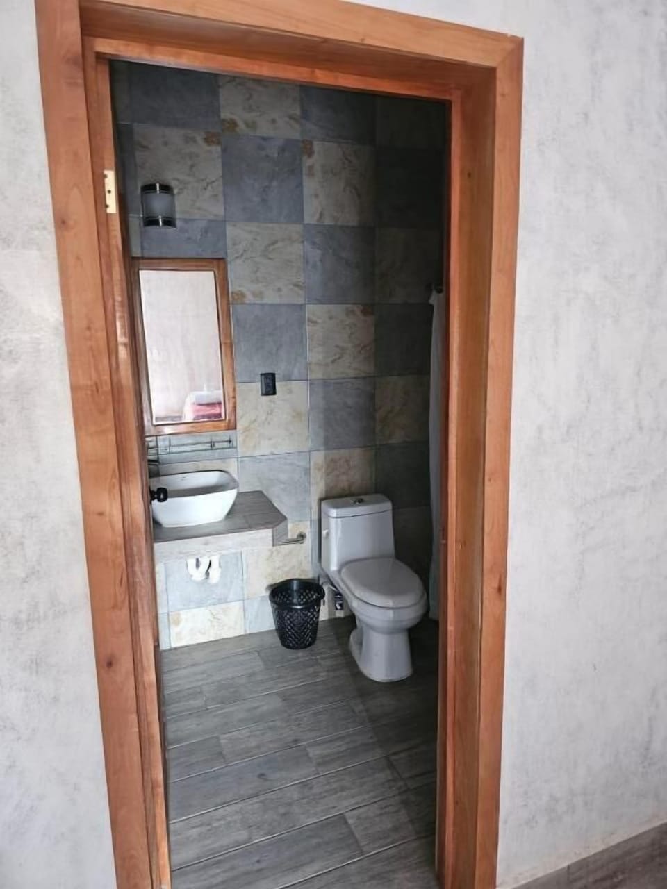 Shower, free toiletries, towels, soap