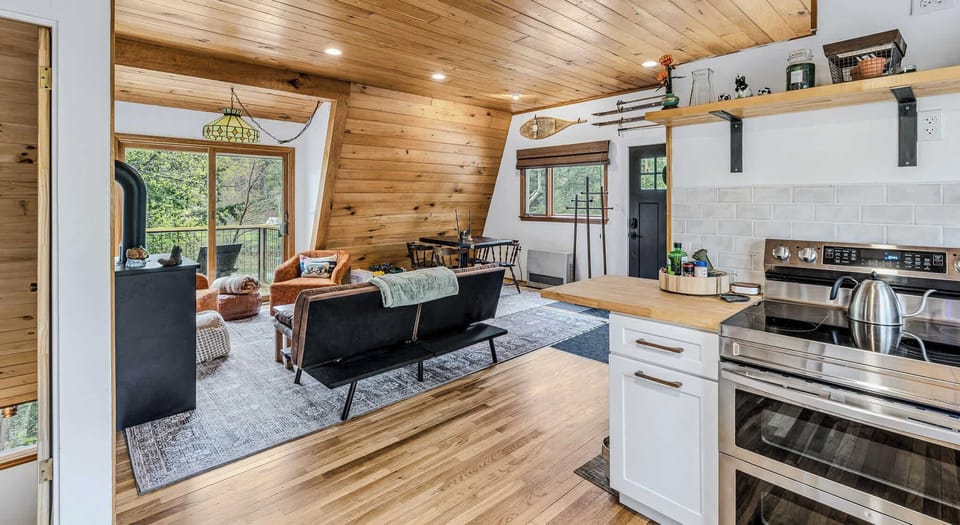 Open floor plan from the kitchen to the living room