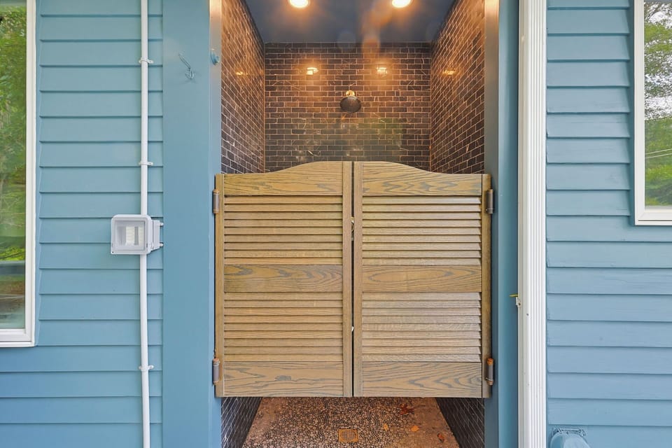 Outdoor shower