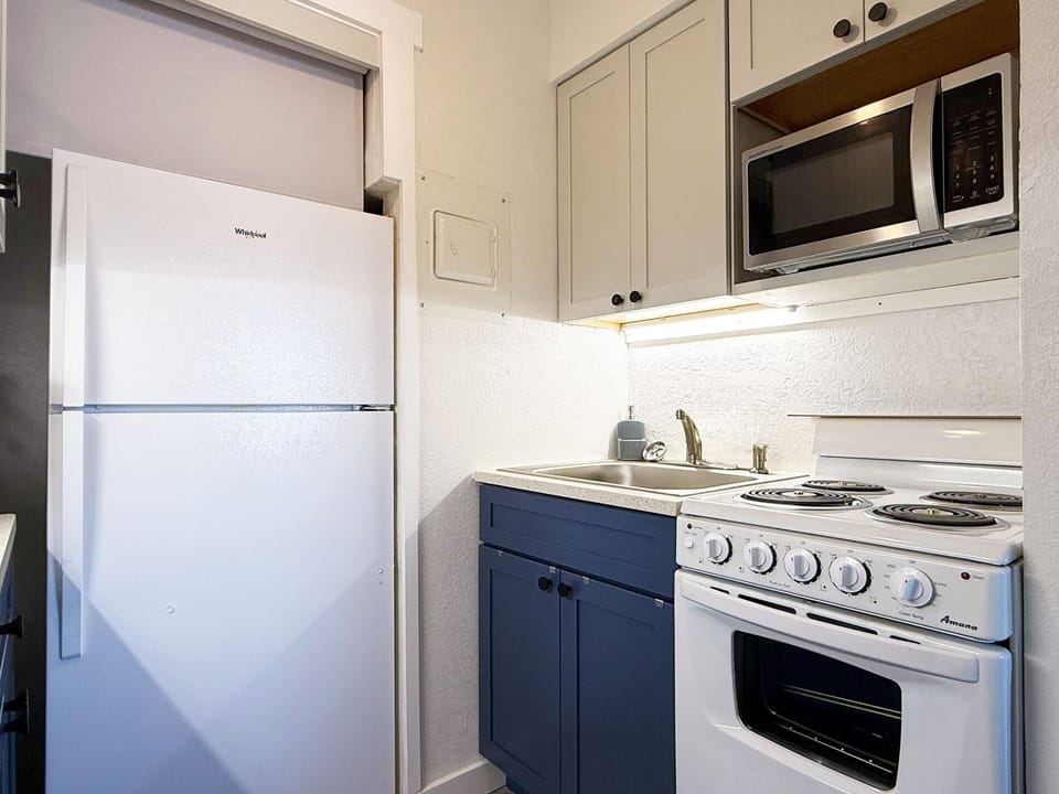 Venice Villas Studio – Beach Days & Pool (7927)
