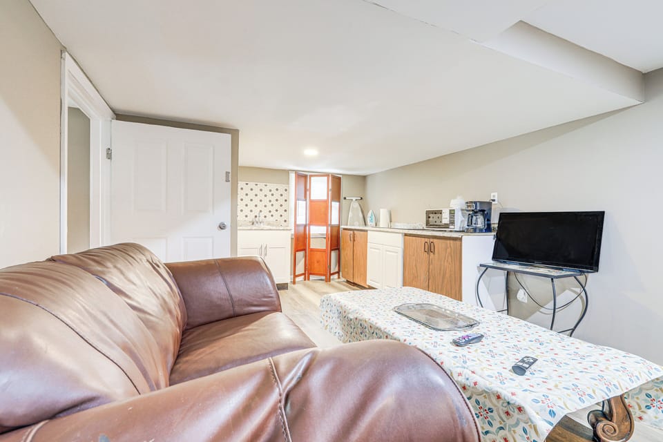 Seating Area 2