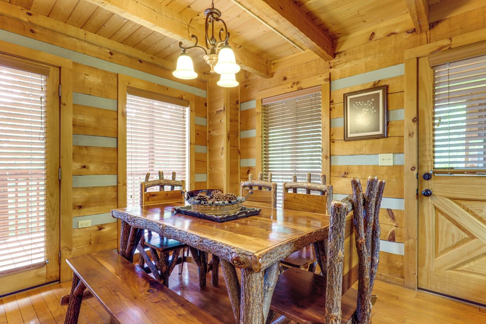 Dining Area | 1st Floor
