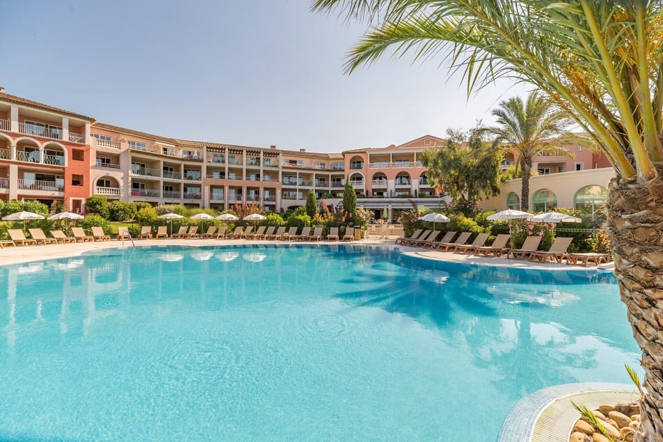 Holiday Home Swimming Pool