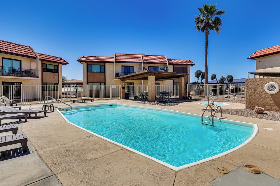 Pecos Villas Condos | Community Amenities