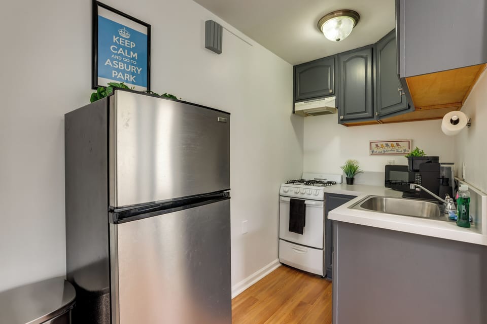 Studio | Kitchen
