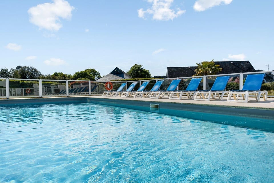 Holiday Home Swimming Pool
