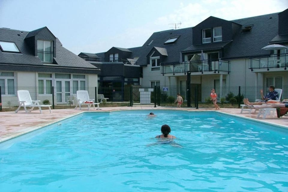 Holiday Home Swimming Pool