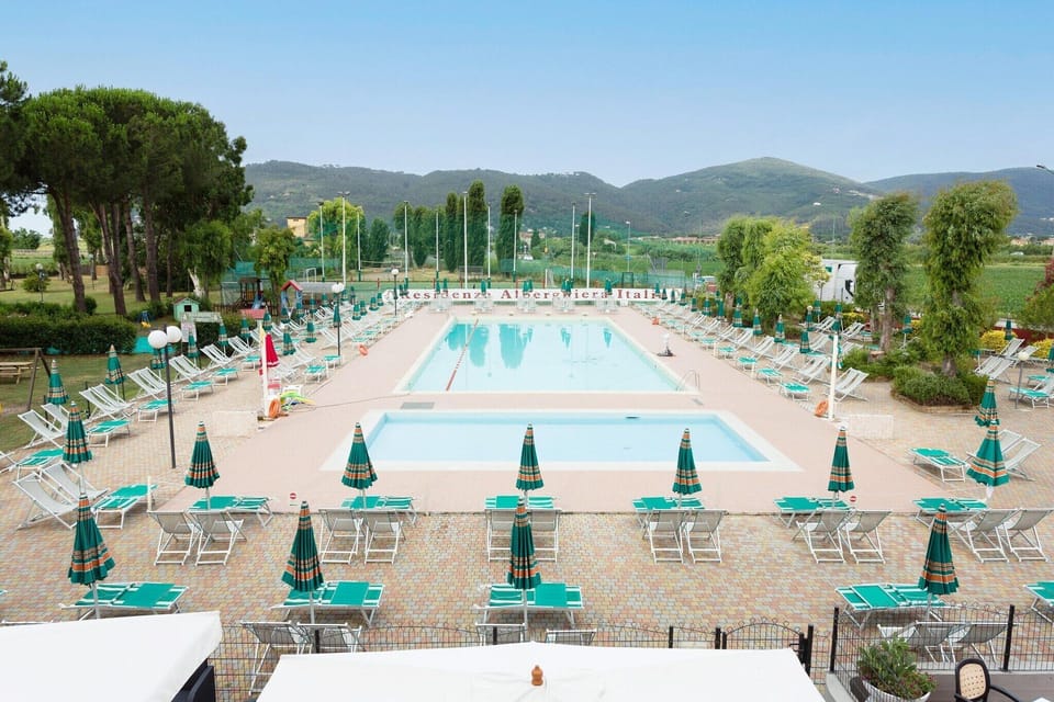 Holiday Home Swimming Pool