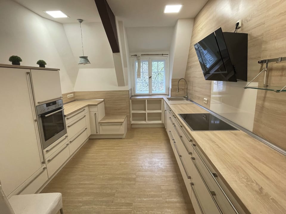 Condo, Park View | Private kitchen | Highchair