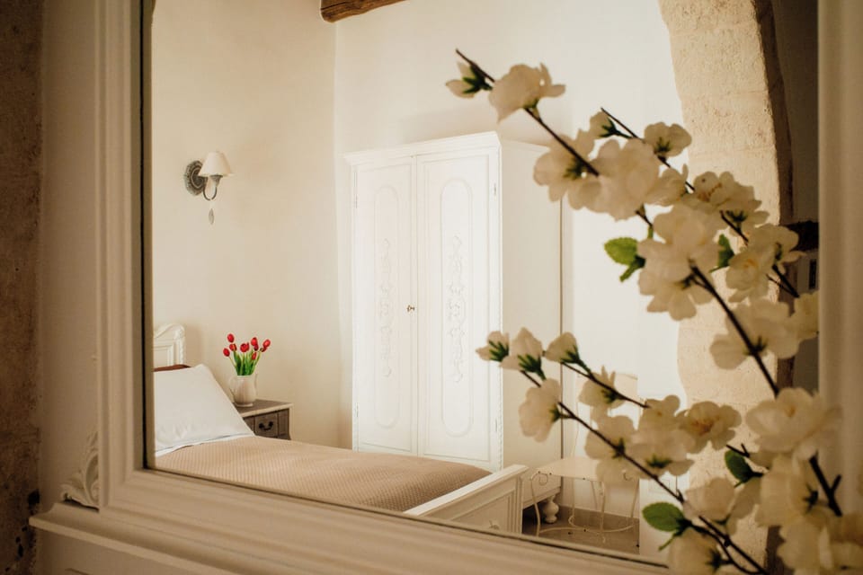 Single Room, 1 Queen Bed, City View | Laptop workspace, free WiFi