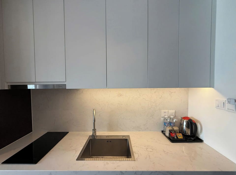 Family Apartment, City View | Private kitchen | Mini-fridge, stovetop, cookware/dishes/utensils