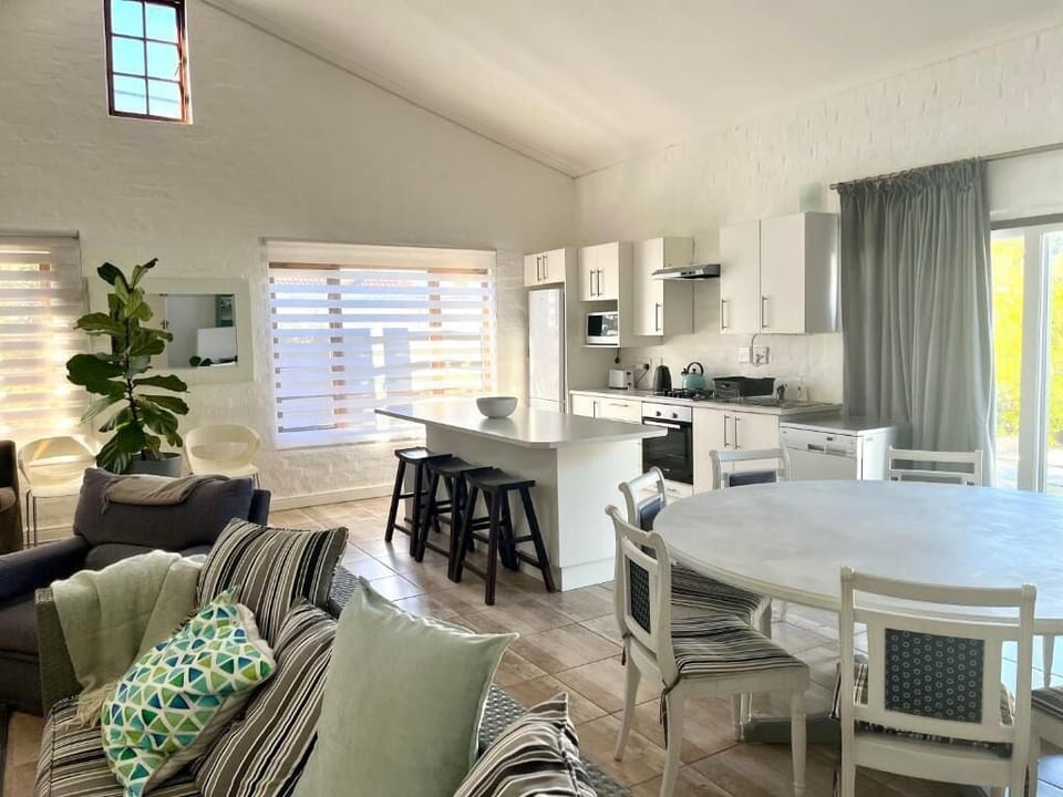 Disa Cottage | Living area