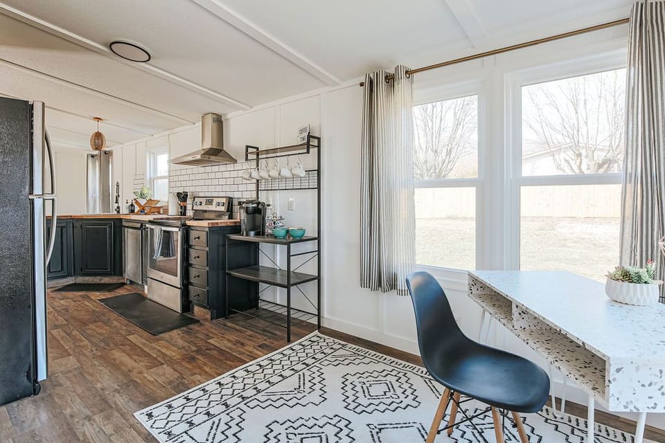 Cottage, Private Bathroom (Basecamp Cottage) | Shared kitchen