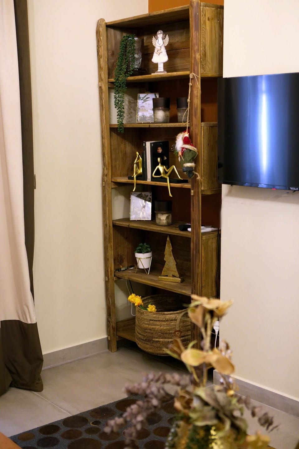 House | 1 bedroom, soundproofing, Internet