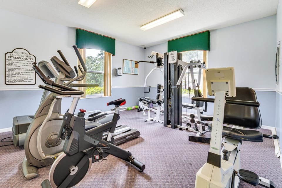 Sunny Cozy Mirage Heated Pool A/C Game Room Cottage in Haines City