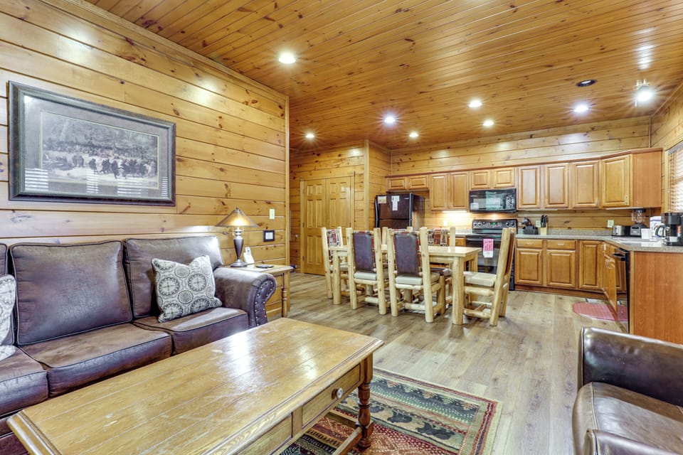House (2 Bedrooms) | Interior