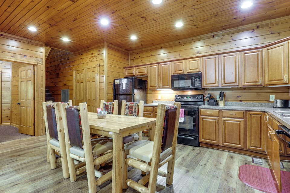 House (2 Bedrooms) | Interior