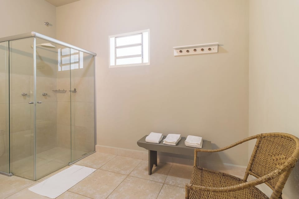 Triple Room, 3 Twin Beds | Bathroom | Bidet