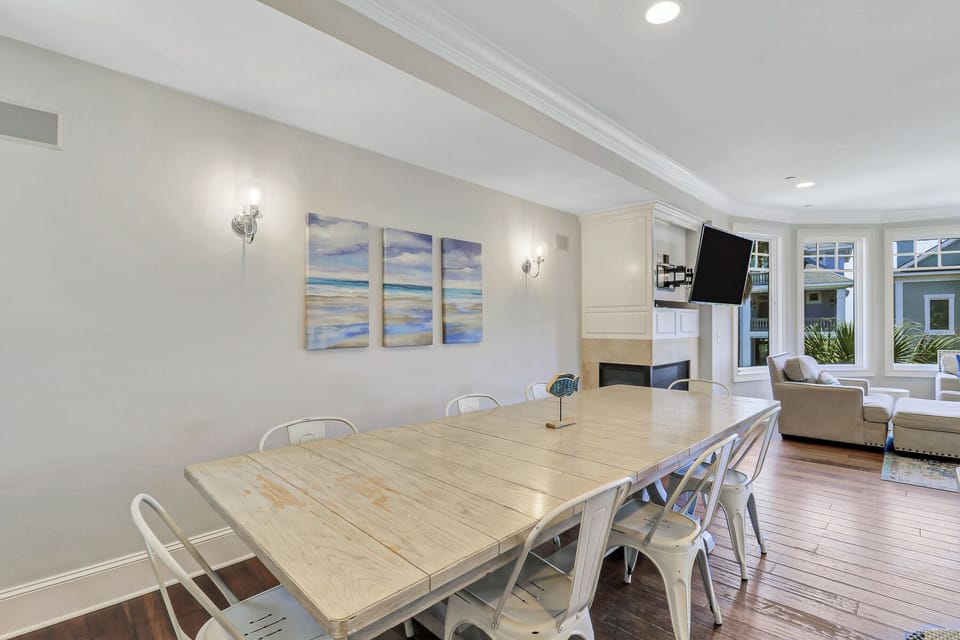 1 Collier Beach Road | Dining Table w/ seating for 8 - 1 Collier Beach Road | Dining Table w/ seating for 8
