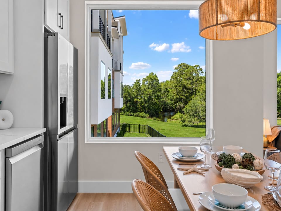 Dining Area - View - Floor 2