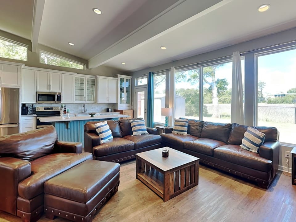 Plush Living Area Seating w. Smart TV