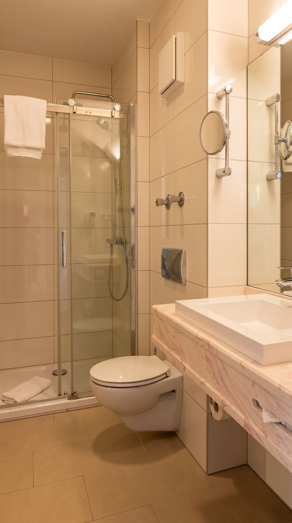 Comfort Double or Twin Room | Bathroom | Hair dryer, towels, soap, shampoo