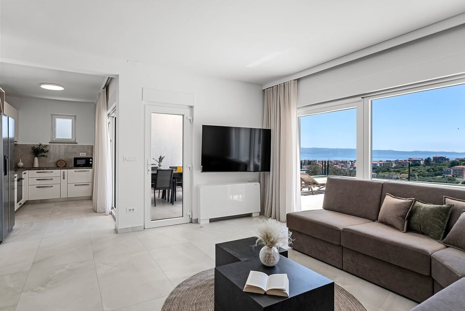 Come and taste the unspoiled and easy way of living in the Dalmatia