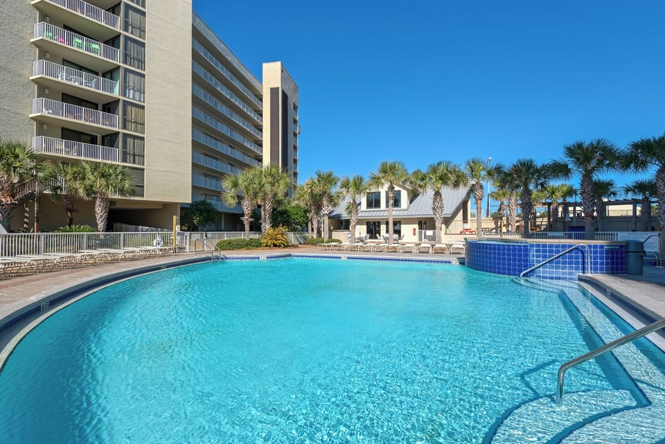 Mainsail pool 