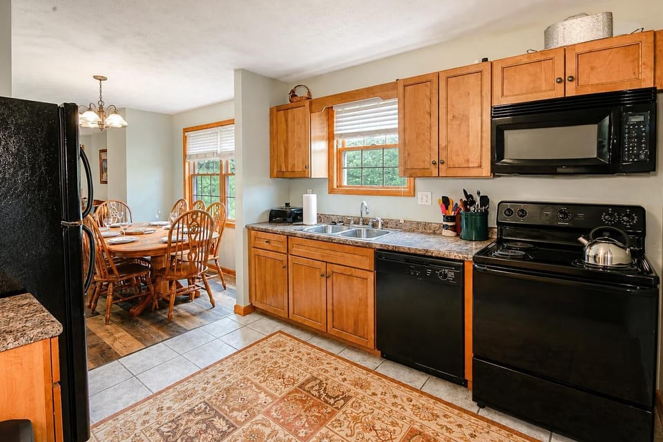 Prepare meals or whip up quick snacks in the fully equipped kitchen.