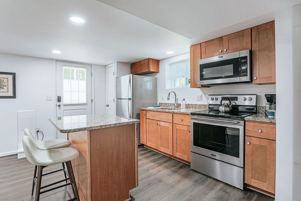 Apartment, Private Bathroom (Cavalier Cocoon) | Shared kitchen