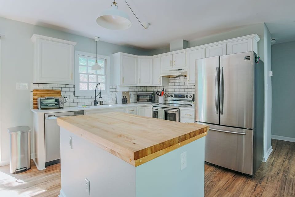 House, Private Bathroom (Stuart Cottage) | Shared kitchen